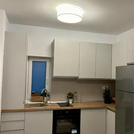 2 By The Sea Apartment Navodari
