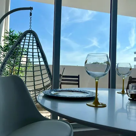 2 By The Sea Apartament
